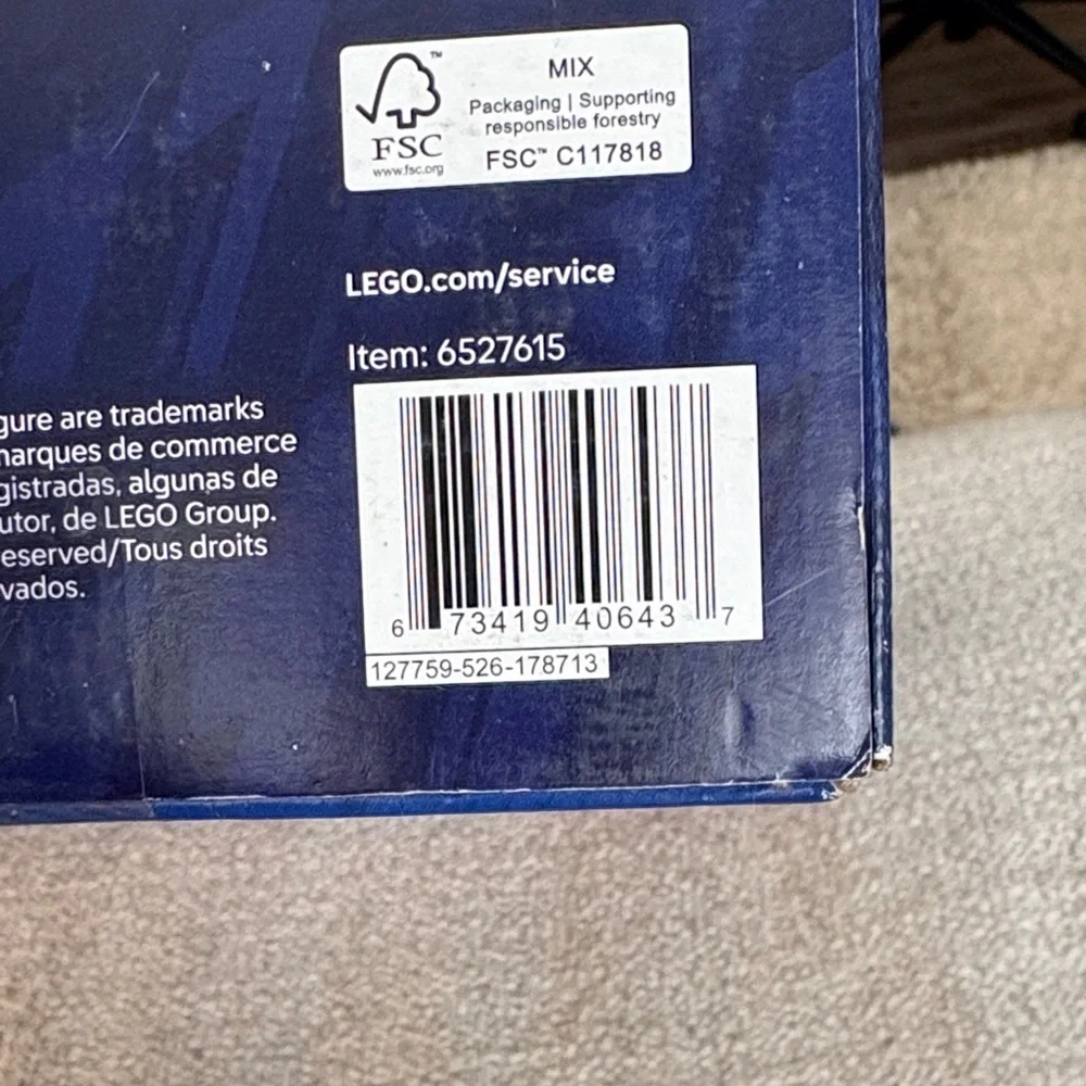 LEGO Marvel Spider-Man vs. Oscorp Building Set - NIB NEW IN BOX - Picture 7 of 7